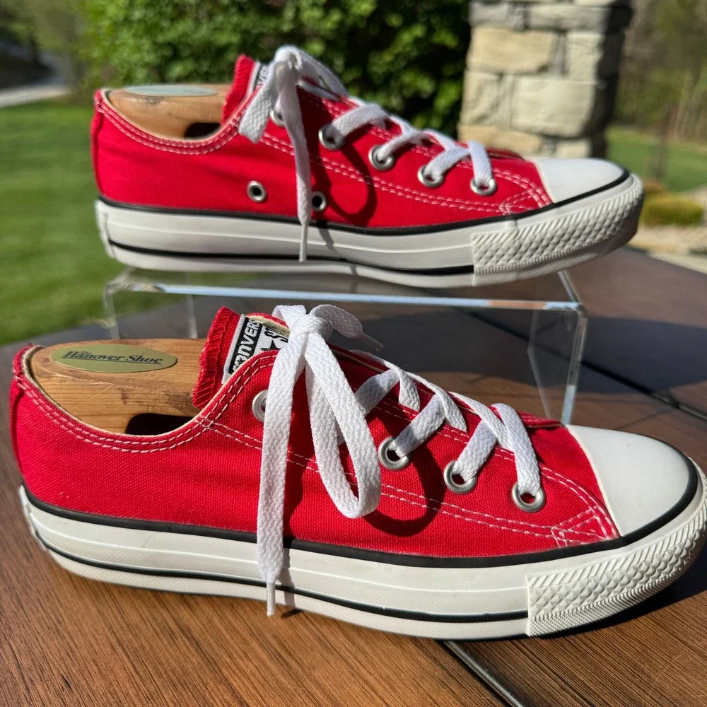 Converse Chuck Taylor All Star Low Top Red Canvas Sneakers M9696 Boys 4 Womens 6
